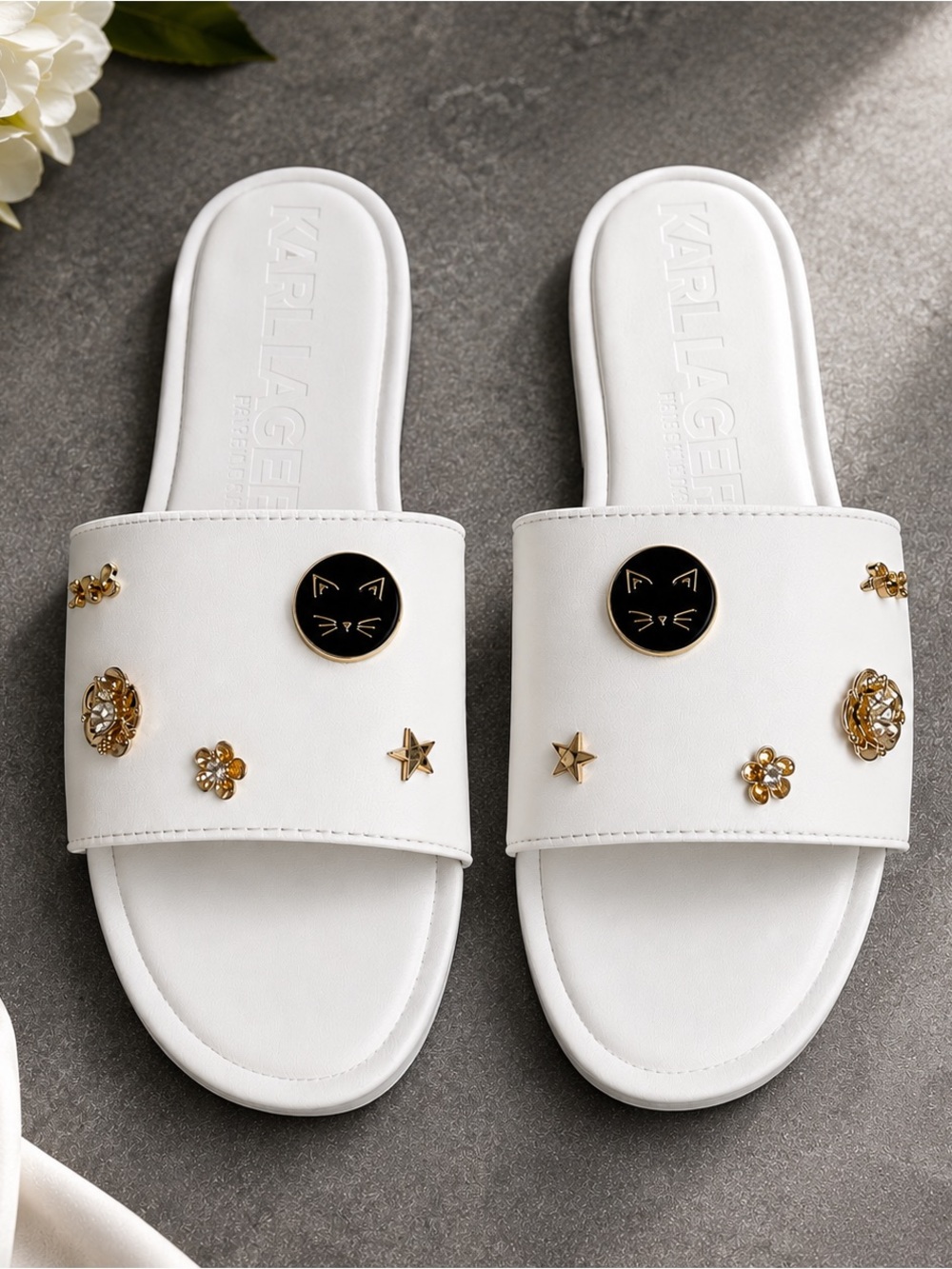 🕶️ Karl Lagerfeld Paris Cati Embellished White Slide Sandals Size 8 NWOB